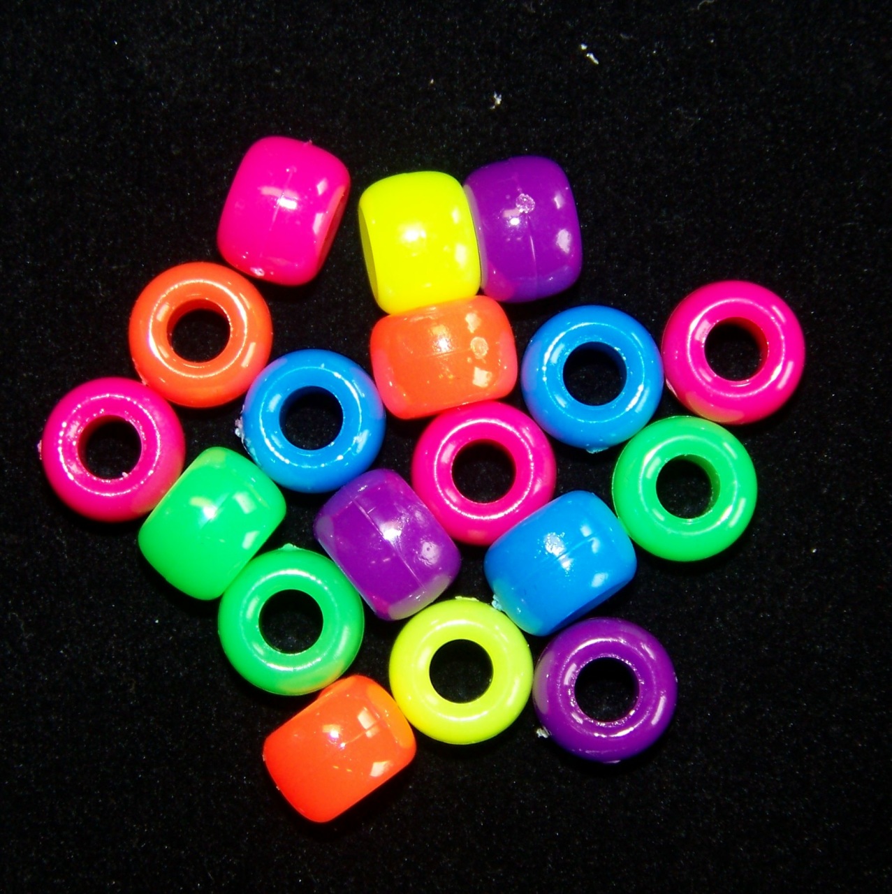 Matte Neon Pink Plastic Pony Beads 6 x 9mm